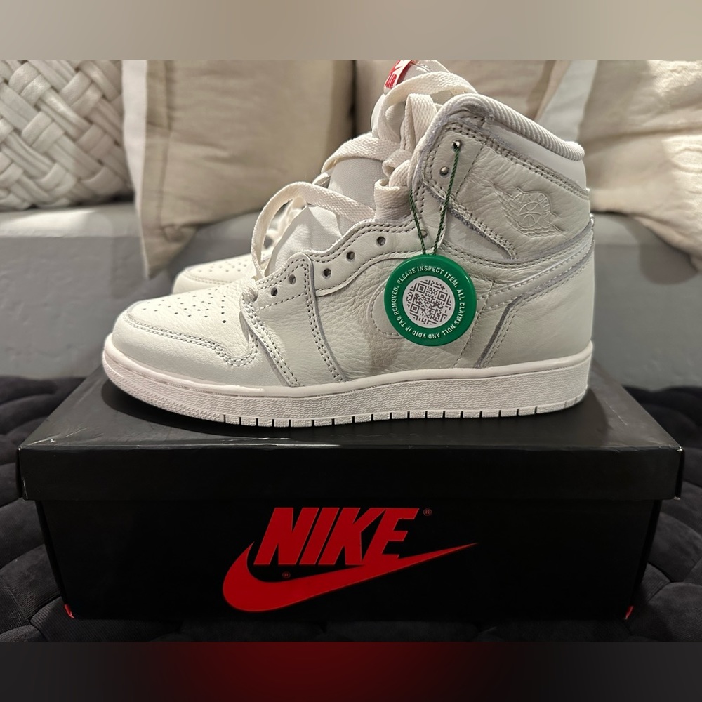 (YOUTH) Brand New Air Jordan 1 Retro High OG BG